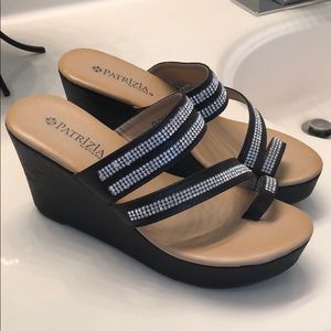 NWOT Black Wedge Sandals